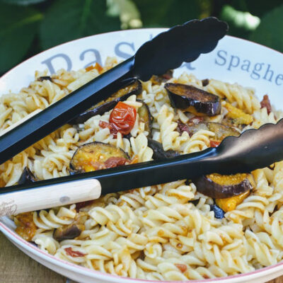 Pâtes-aux-aubergines-et-tomates-cerise